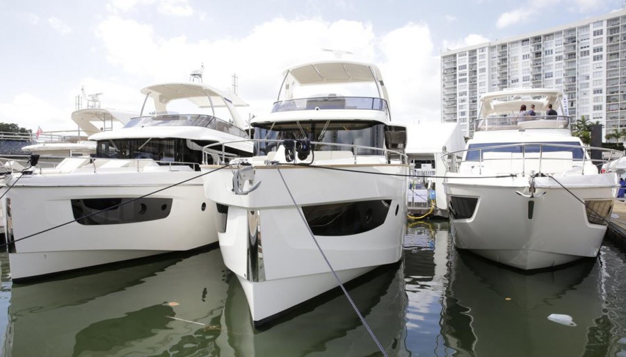 Yachts Miami Beach 2017