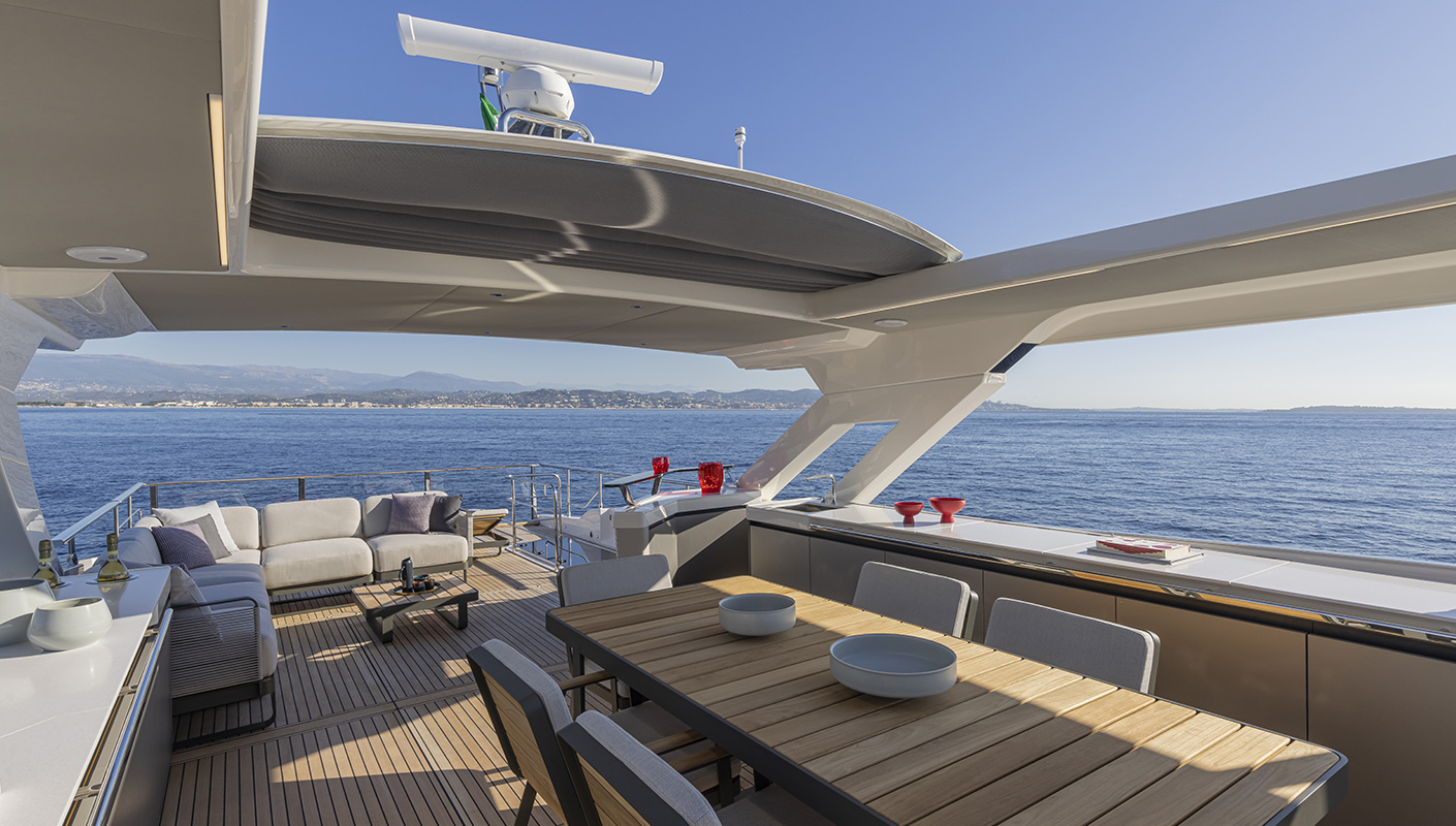 absolute yachts navetta 75