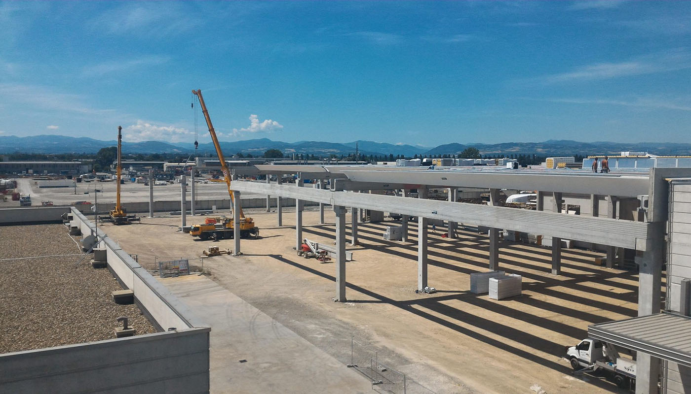 il cantiere absolute cresce