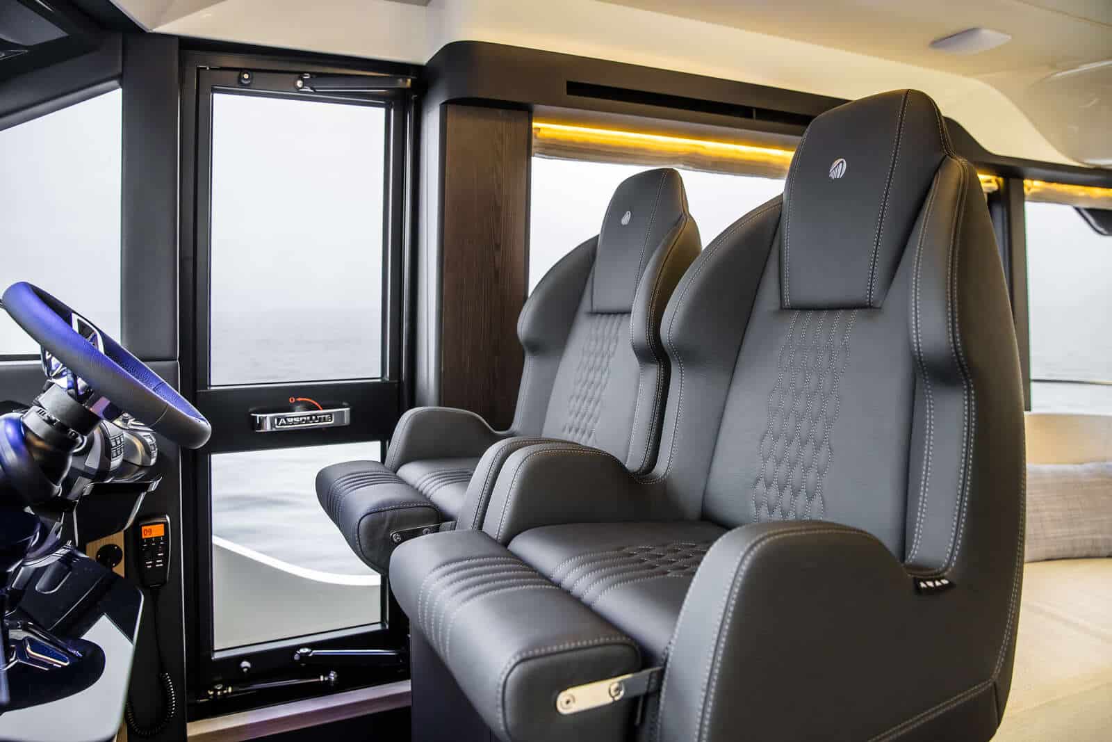 Absolute 52 FLY interior