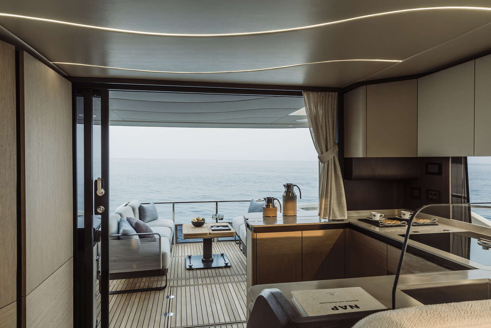 Absolute 52 FLY interior