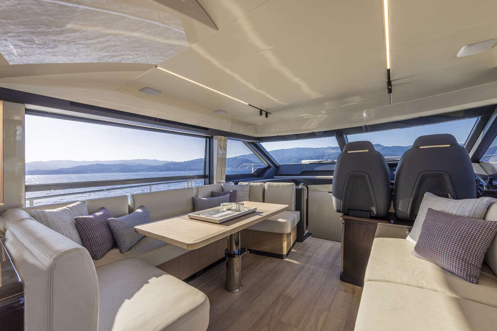 Absolute 56 FLY interior