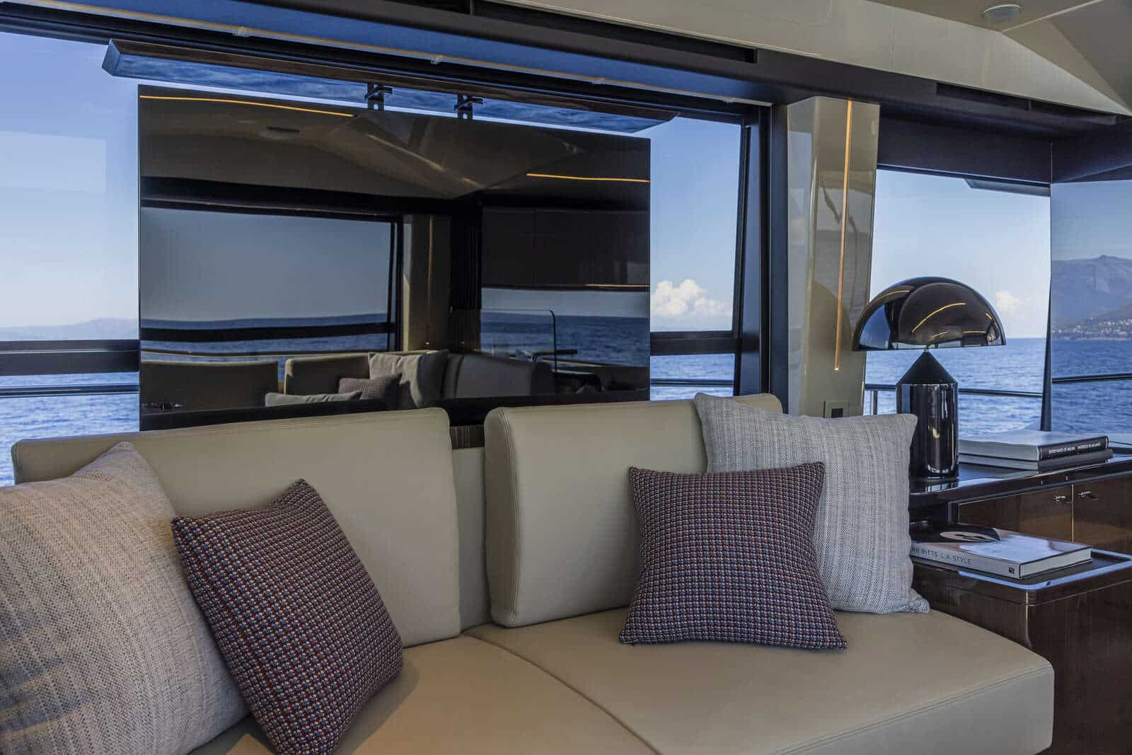 Absolute 56 FLY interior